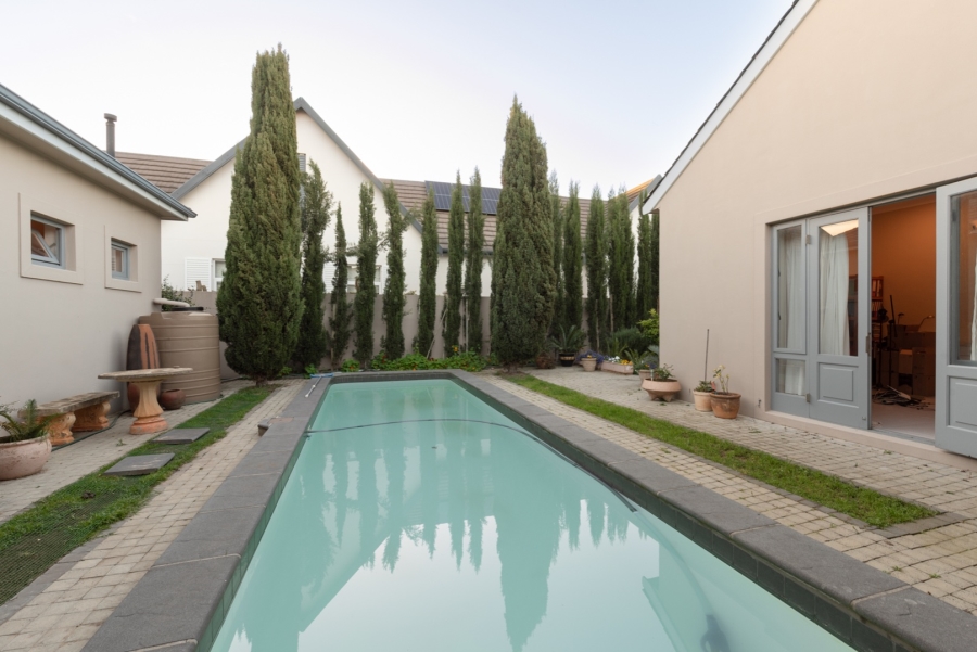 4 Bedroom Property for Sale in Val De Vie Estate Western Cape